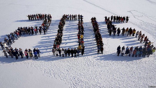 Students at China's Shenyang Agriculture University found their own way of marking the start of 2015