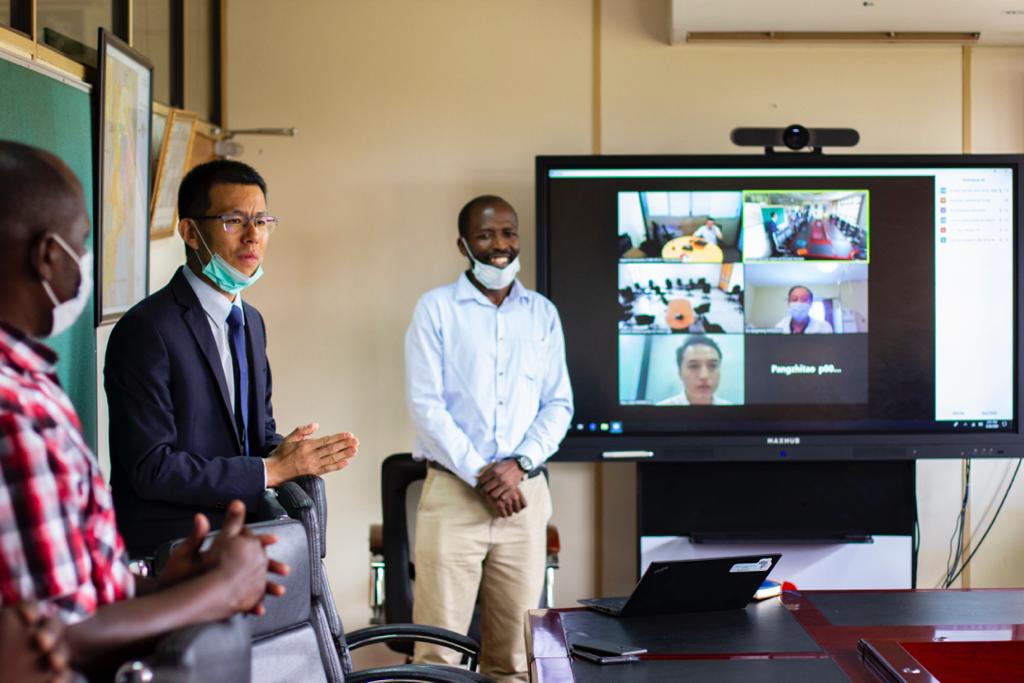  Huawei donates telemedicine solutions to assist in fight against COVID-19