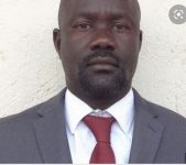 Bloodshed!!! Man kills wife, 2 children