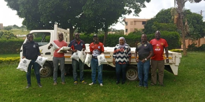 Uganda Rugby Union donates food to Players Uganda Rugby Union donates food to Players