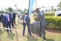 Uganda receives 864,000 doses of COVID-19 vaccines