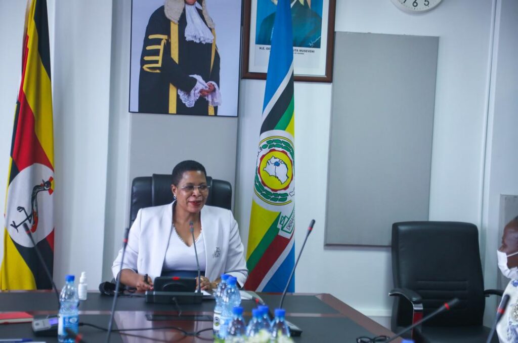  Deputy Speaker reaches out to young mothers
