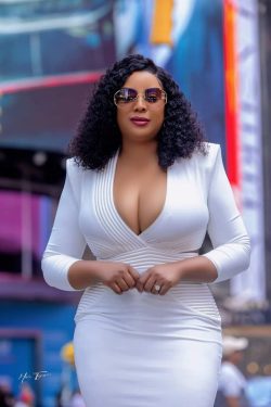 Meet Rhinah Ressey Da Star Queen, film producer and actress thriving higher