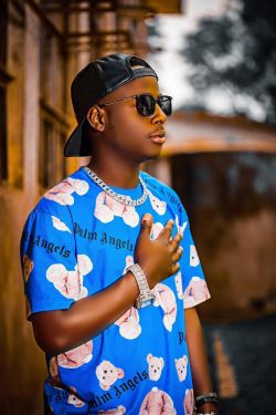 Hellen Lukoma outs a new song 