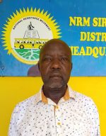  Minister Florence Nambozo hounded by peasant farmer in NRM Elections showdown