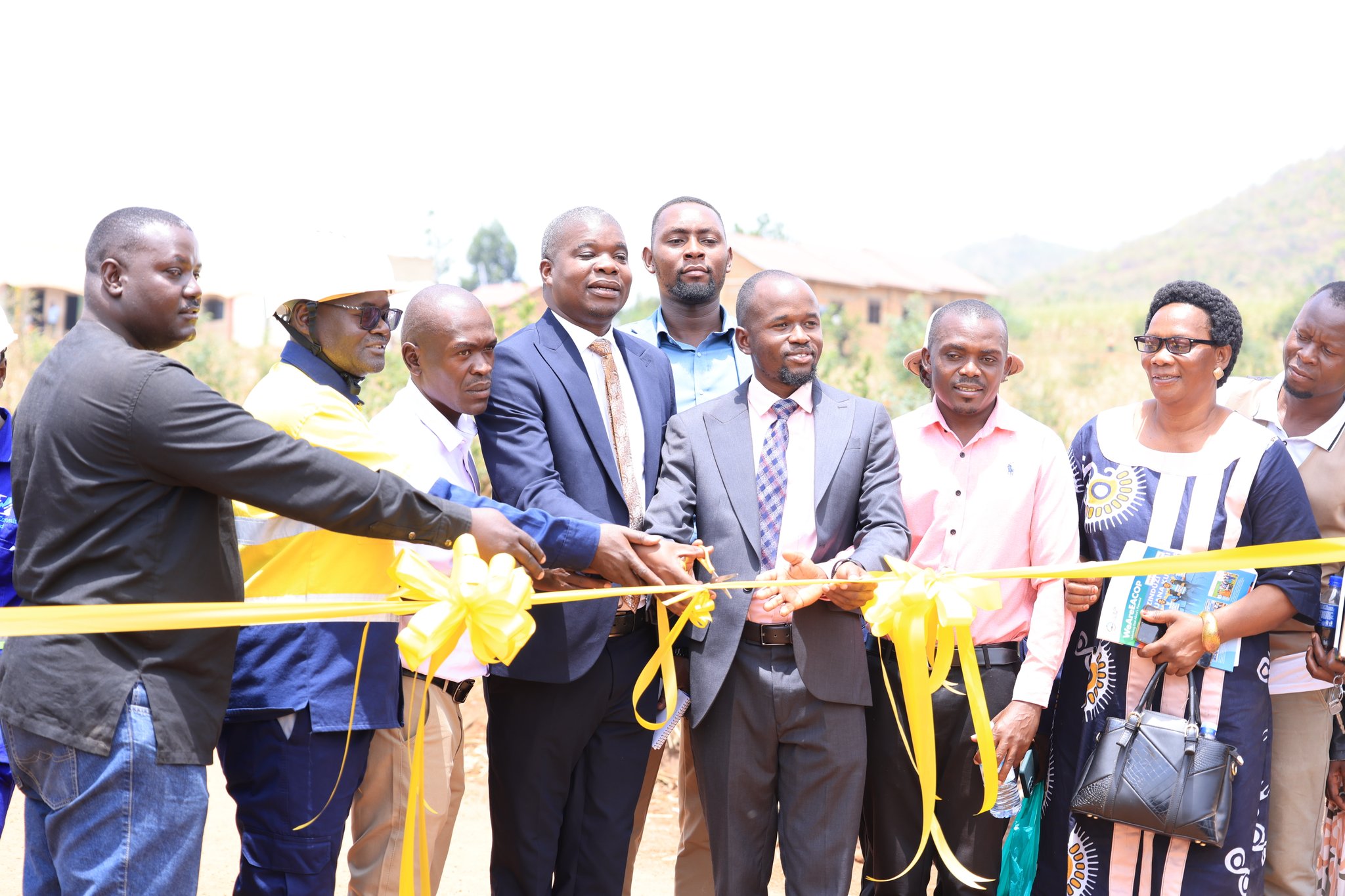  EACOP hands over  Nyamasoga-Katooke Road project after completion